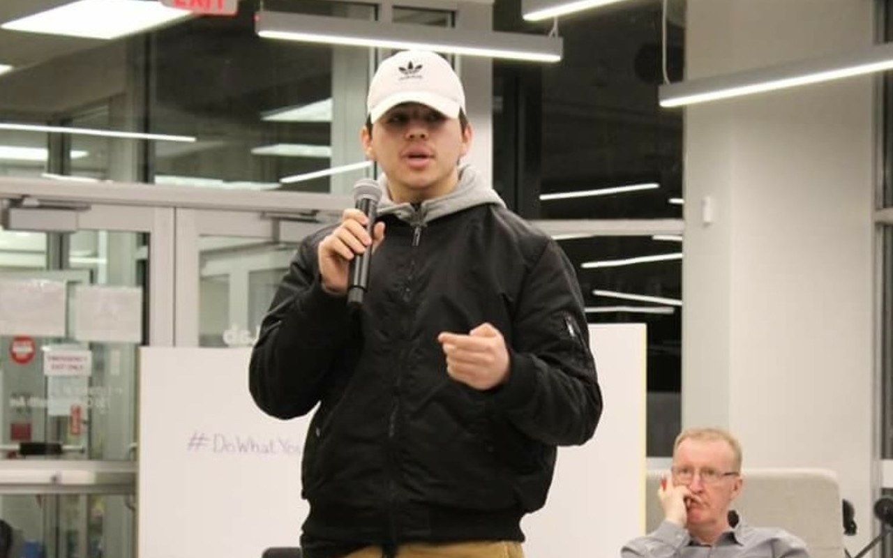Boston U. freshman Juan Gallegos presents his app Maeven for the New Venture Competition