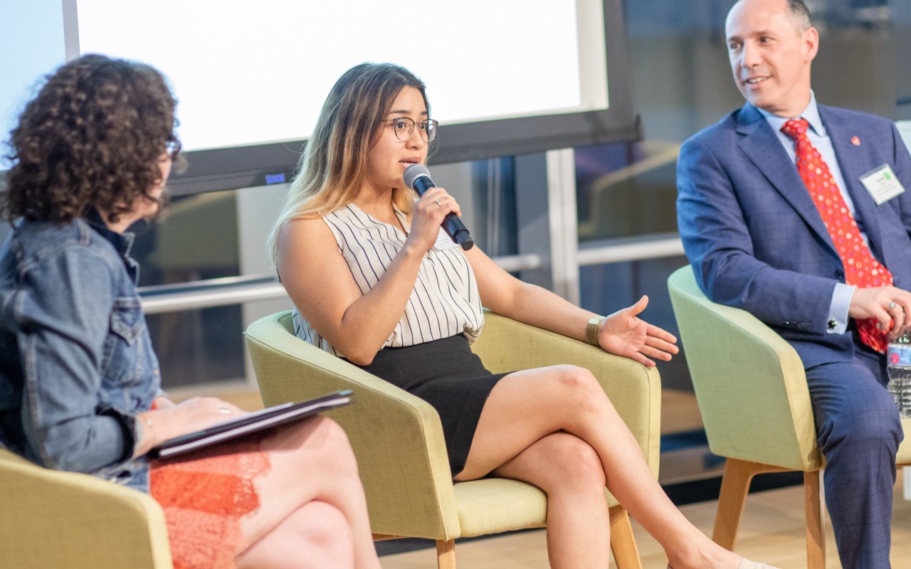 Trinity College Posse alumna Jennifer Idrovo spoke at the Networking Night event.